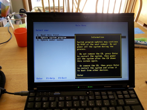 Thinkpad screen during BIOS upgrade